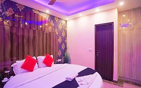 Aerocity Hotel Mahipalpur 3*